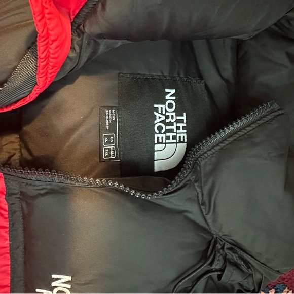 The North Face Men’s 1996 Retro Nuptse Jacket - Picture 3 of 4
